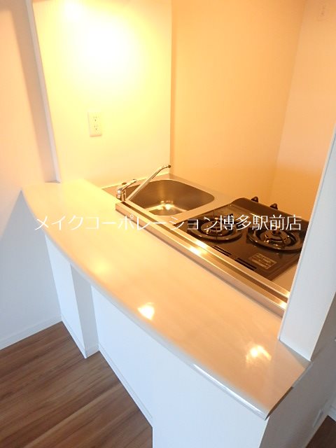 キッチン　※室内写真は同物件別部屋引用・現状優先です。