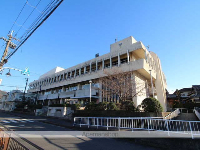 役所　交野市役所（役所）まで559m