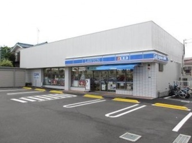 コンビニ　ローソン練馬春日町二丁目店（コンビニ）まで439m