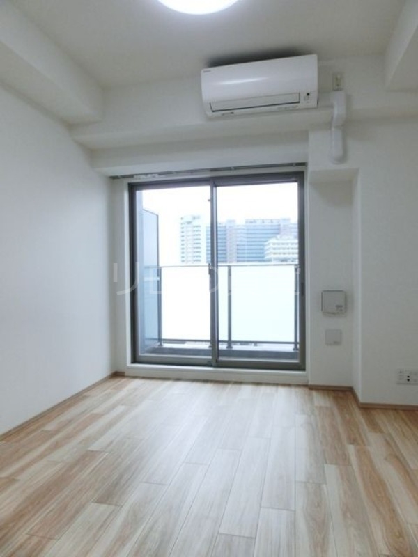 居室・リビング　※別部屋参考写真