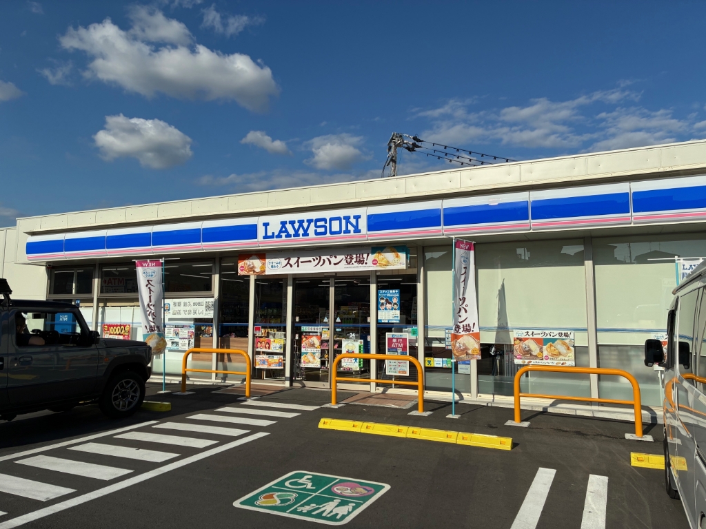 コンビニ　ローソン 磐田岩井店（コンビニ）まで733m