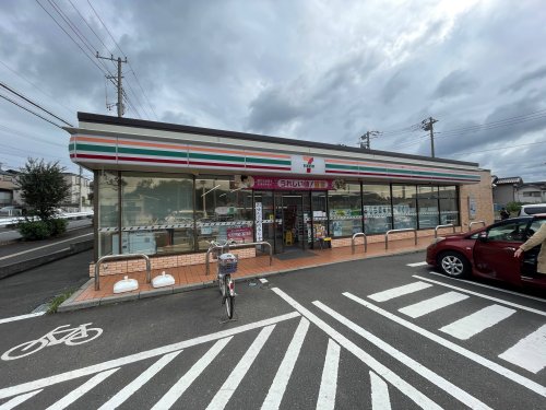 コンビニ　セブンイレブン柏高柳駅西店（コンビニ）まで315m