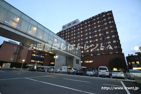 病院　東京女子医科大学病院（病院）まで670m