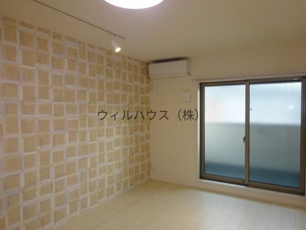 居室・リビング　室内きれいです！