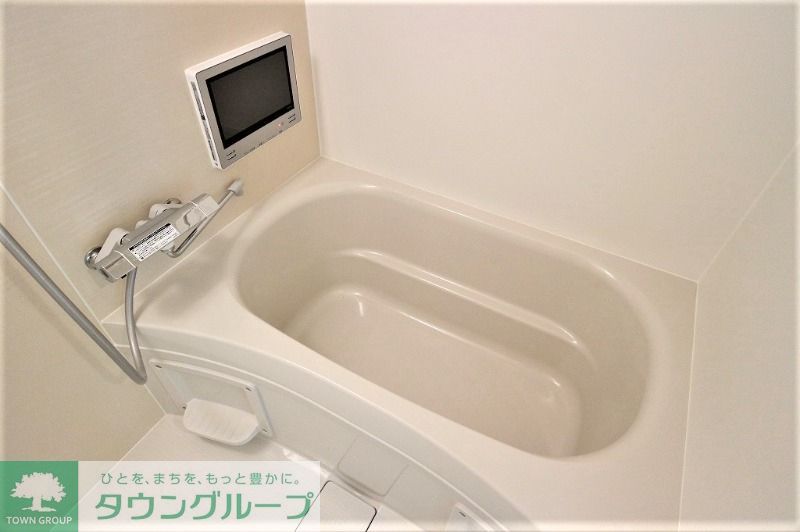 バス・シャワールーム　完成予想イメージです。TV付きバスです