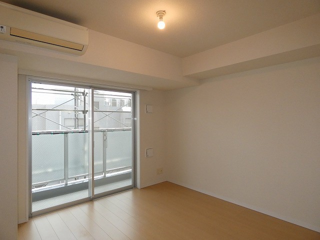 居室・リビング　居室※別部屋参考写真
