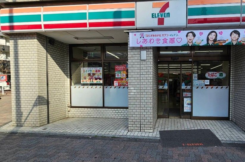 コンビニ　ローソン 都営水道橋駅前店（コンビニ）まで102m