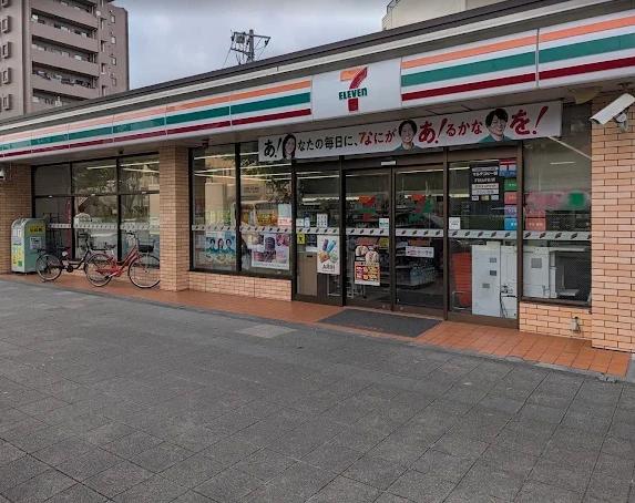 コンビニ　セブンイレブン 鶴見市場富士見町店（コンビニ）まで235m