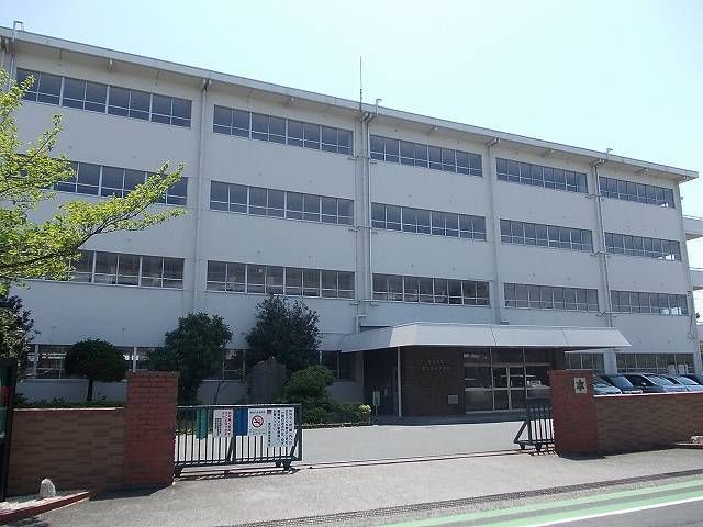 小学校　磐田市立磐田中部小学校（小学校）まで1000m
