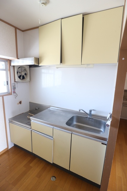 キッチン　※写真は他号室です