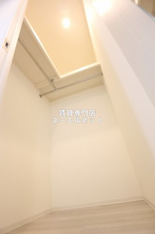 ＪＲ東海道本線 岸辺駅 徒歩3分 10階建 築3年の内装写真