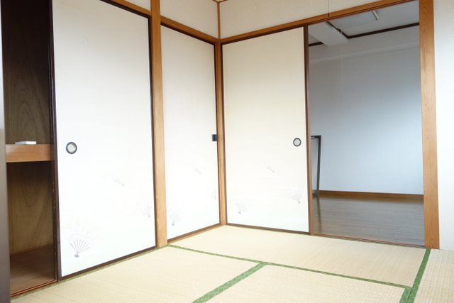 シャトー青井の居間写真