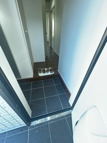 ＪＲ仙山線 東照宮駅 徒歩11分 2階建 築3年の玄関写真