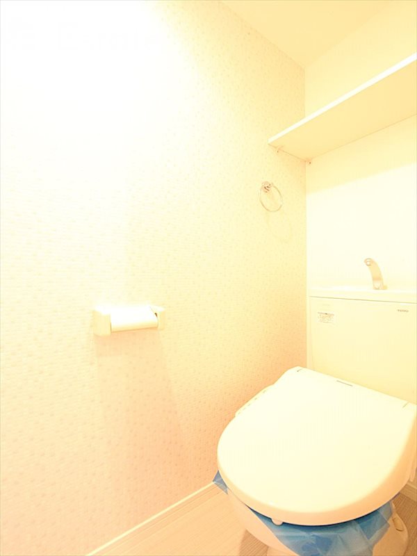 地下鉄名城線 志賀本通駅 徒歩8分 2階建 築12年のトイレ写真