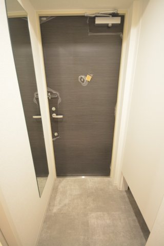 玄関　収納もある玄関です