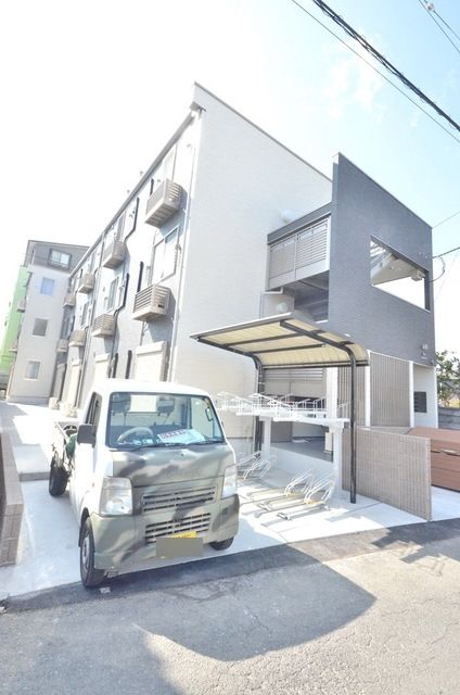 建物外観　陽当たり良好なお部屋です♪