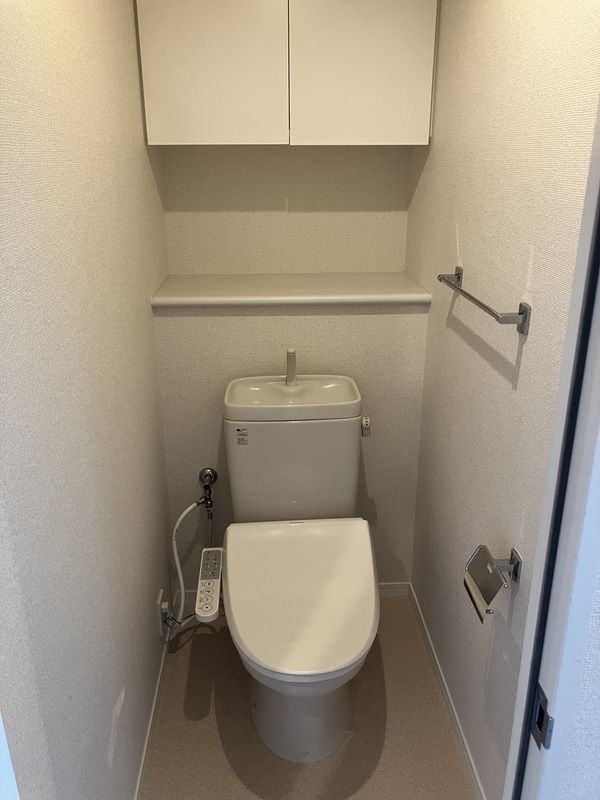 地下鉄七隈線 薬院駅 徒歩4分 14階建 築23年のトイレ写真