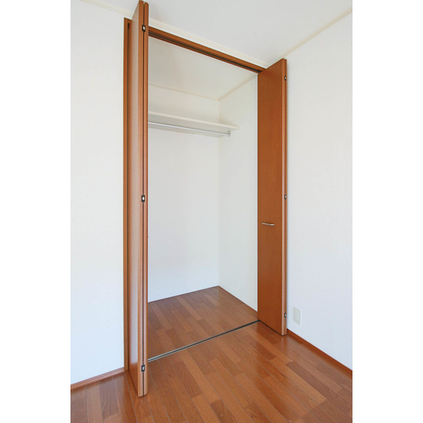 収納　同じ建物の別のお部屋