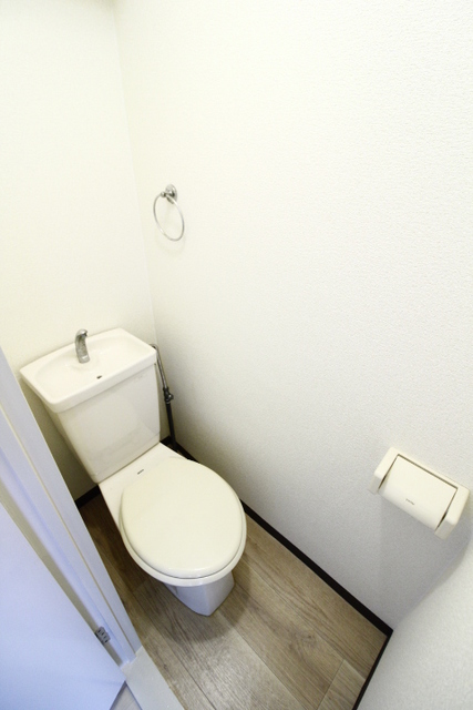 ラポール37のトイレ写真