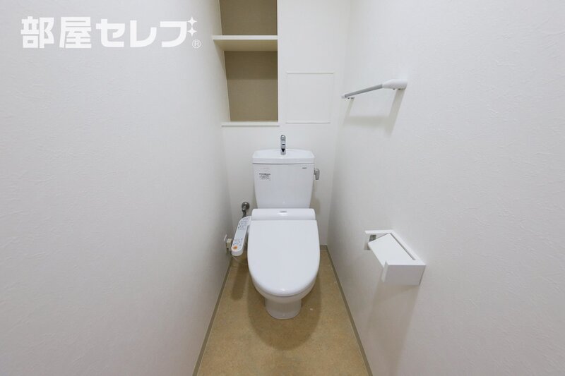 トイレ　清潔感の有るお手洗いです。