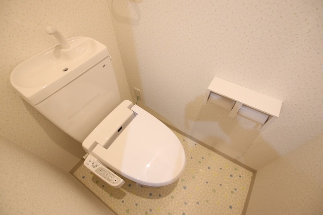 カーサ・ラルーチェのトイレ写真