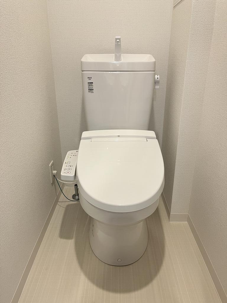 トイレ　※同タイプ・同モデルを使用