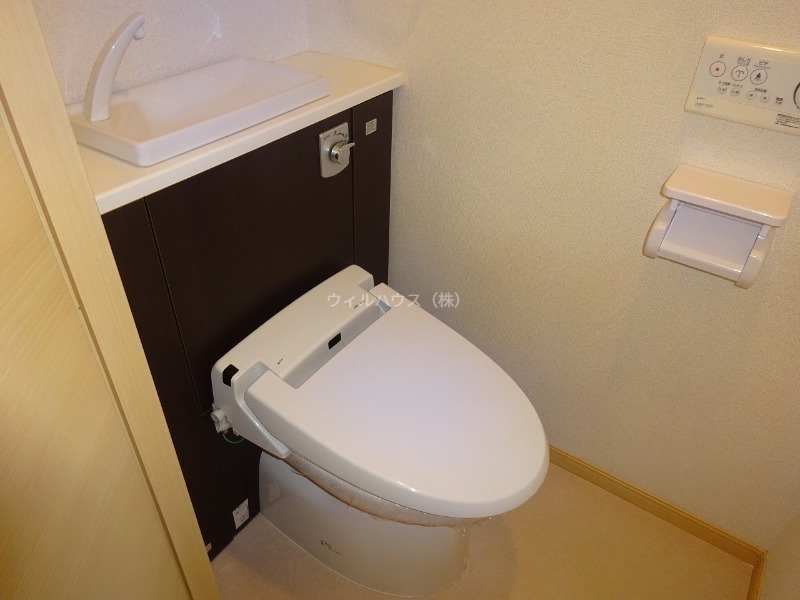 トイレ　ウォシュレット！