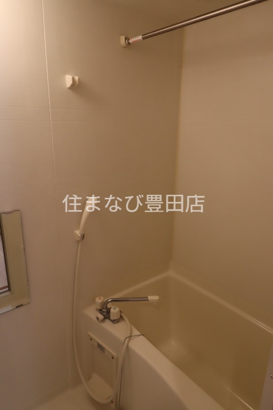 バス・シャワールーム　同型別部屋写真