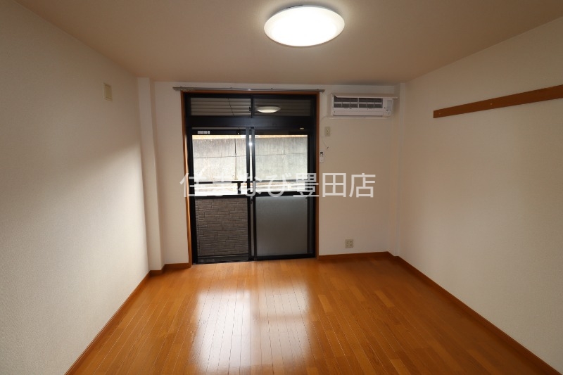 居室・リビング　同型別部屋写真