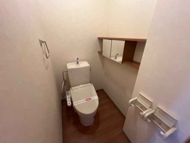 トイレ　シャワー付トイレ