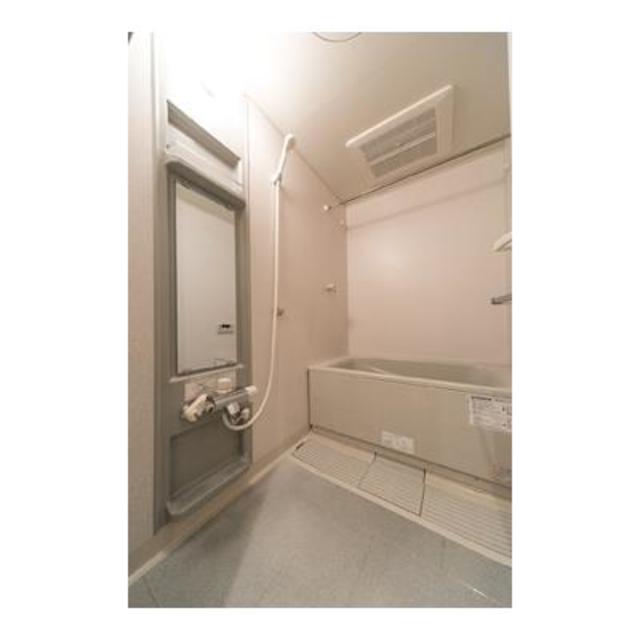 バス・シャワールーム　※写真は同タイプ住戸です。