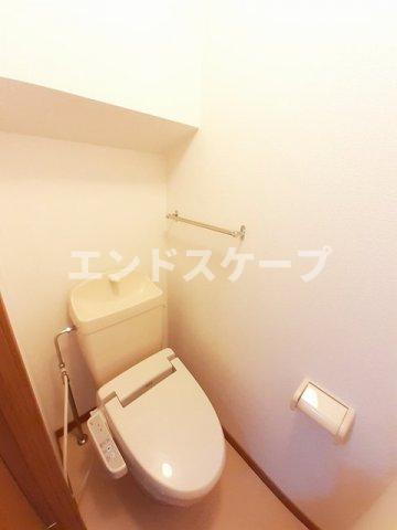 上毛電鉄 城東駅 徒歩1分 2階建 築24年のトイレ写真