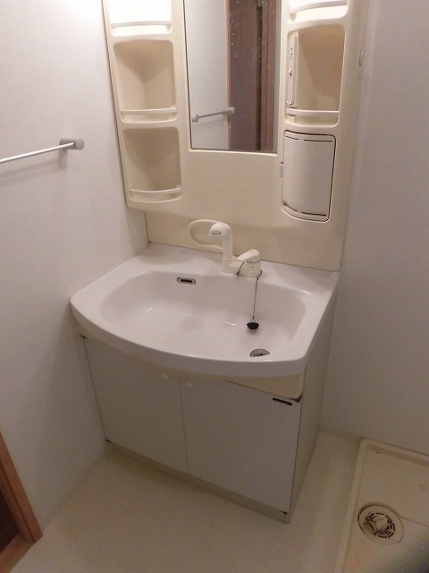 洗面設備　洗髪洗面化粧台