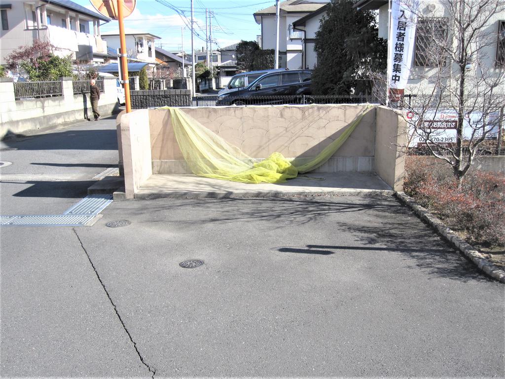 その他共有部分　敷地内にゴミ置き場があり、普段のゴミ出しがラクチンです♪