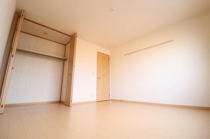 その他部屋・スペース　各部屋にゆとりと独立間を持たせた間取りです。