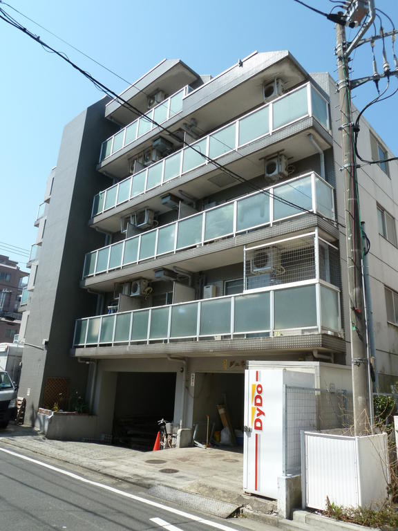 エントランス　外観３