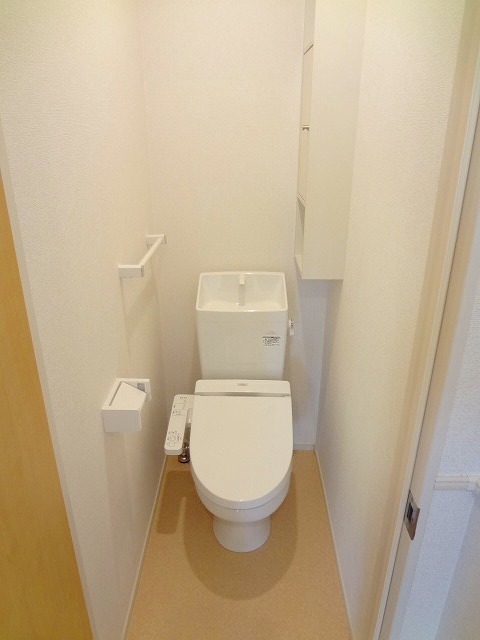 トイレ　ウォシュレット付