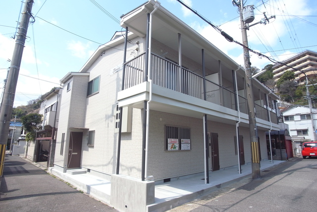 神戸市兵庫区都由乃町のアパートの建物外観
