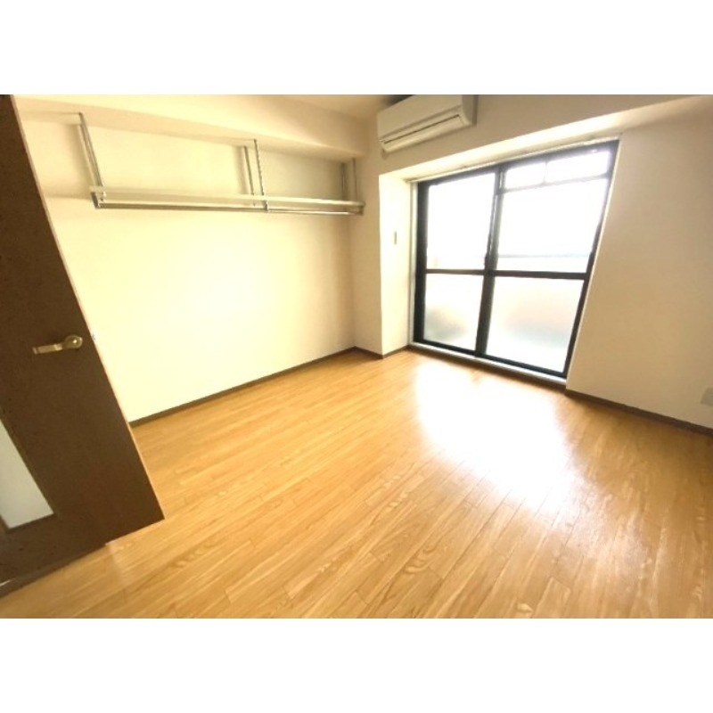 その他部屋・スペース　窓からの光がいい感じです。