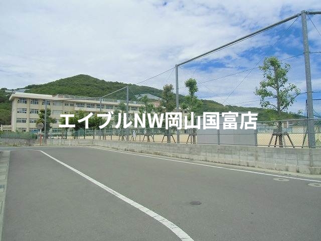 小学校　岡山市役所 小学校芥子山小学校（小学校）まで661m