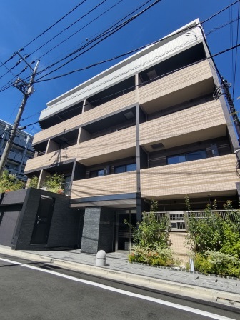 グランピア東中野の建物外観