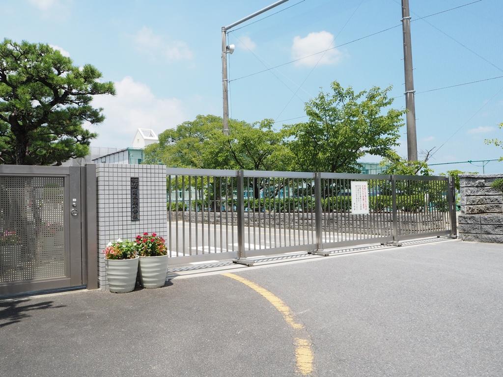 小学校　高木瀬小学校（小学校）まで320m