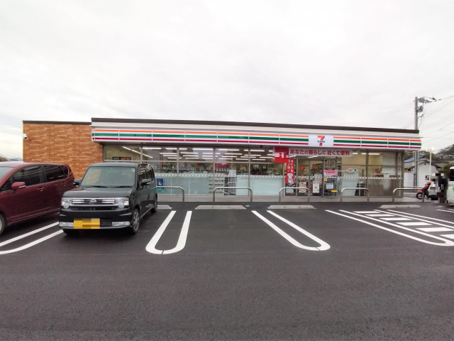 コンビニ　セブンイレブン　松山祝谷４丁目店（コンビニ）まで857m