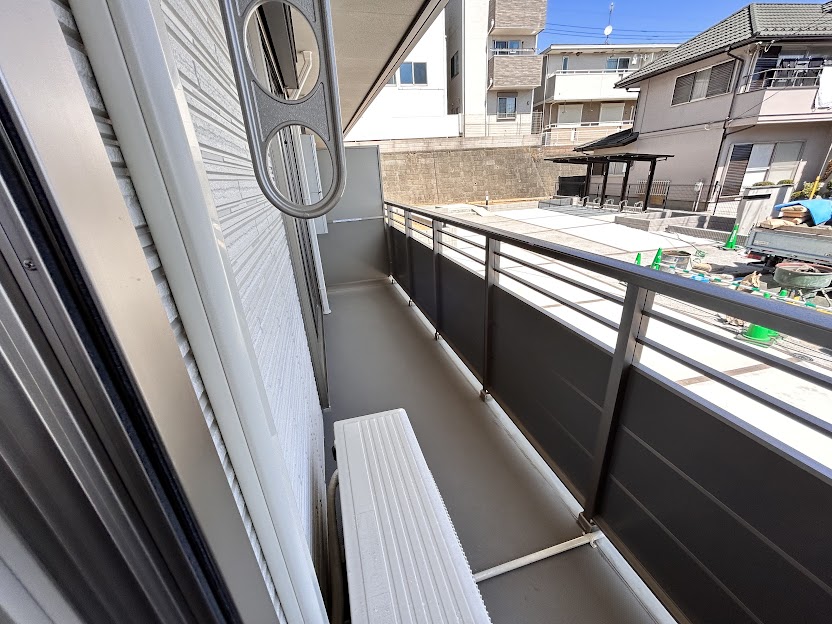 バルコニー　2部屋分の広々としたバルコニー