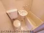 バス・シャワールーム　コンパクトで使いやすいお風呂です
