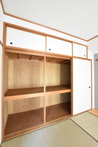 【河内長野市小山田町のマンションの収納】