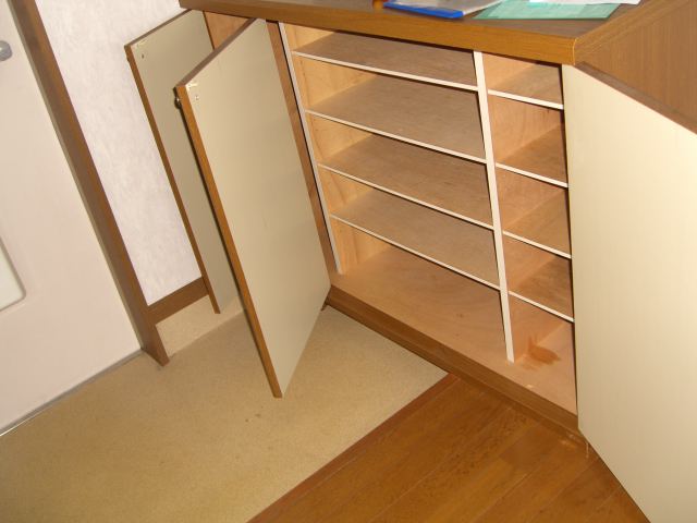 玄関　下駄箱