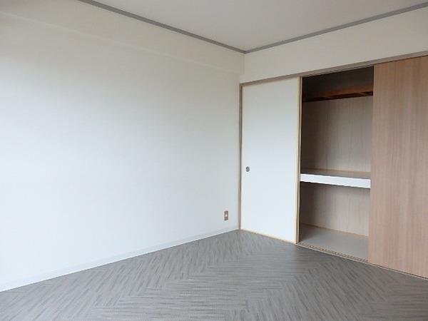 【川辺辻岡マンションのその他部屋・スペース】