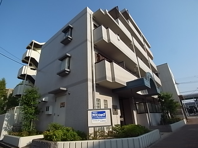 神戸市灘区浜田町のマンションの建物外観