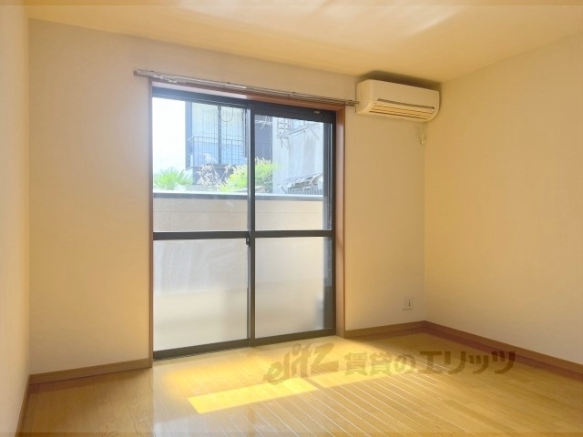 居室・リビング　居室